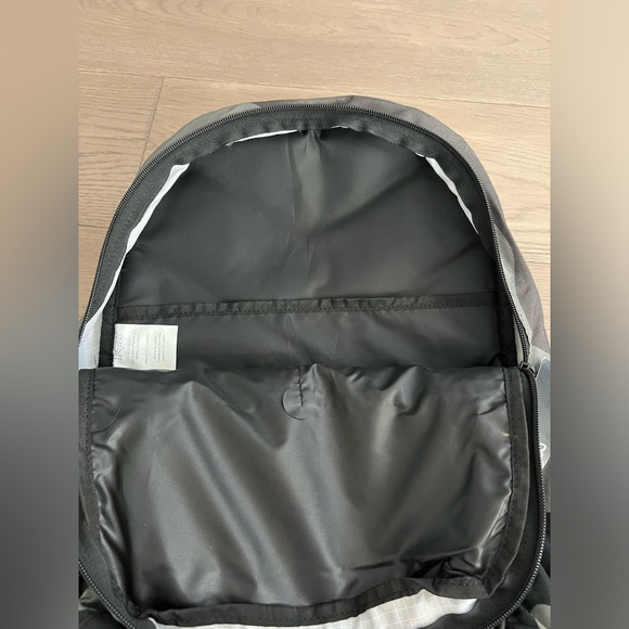 FOX SAYAK LOCK UP BACKPACK CAMO NWT - Picture 6 of 9